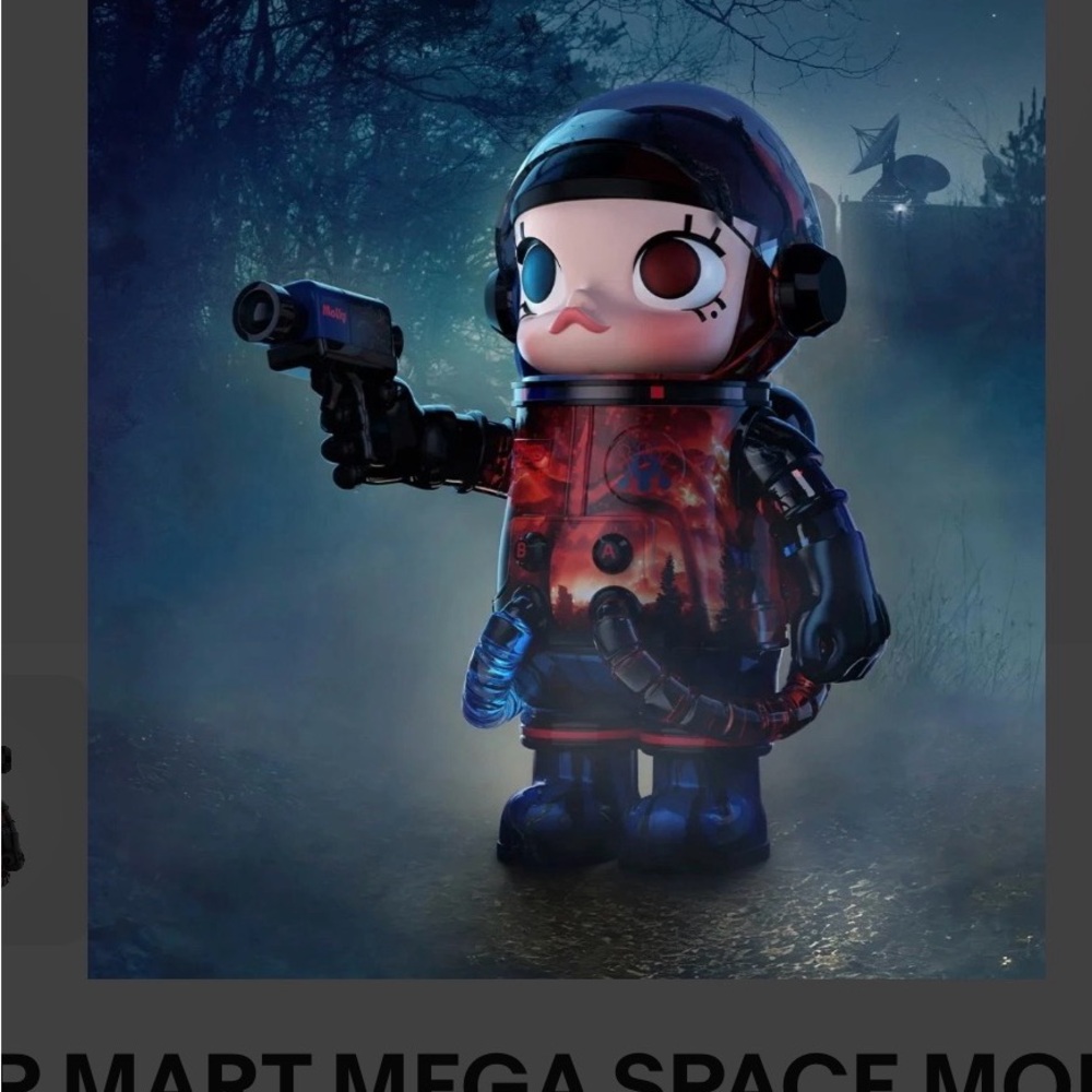 400% Mega Space Molly “Stranger Things”  open box. - Picture 5 of 5